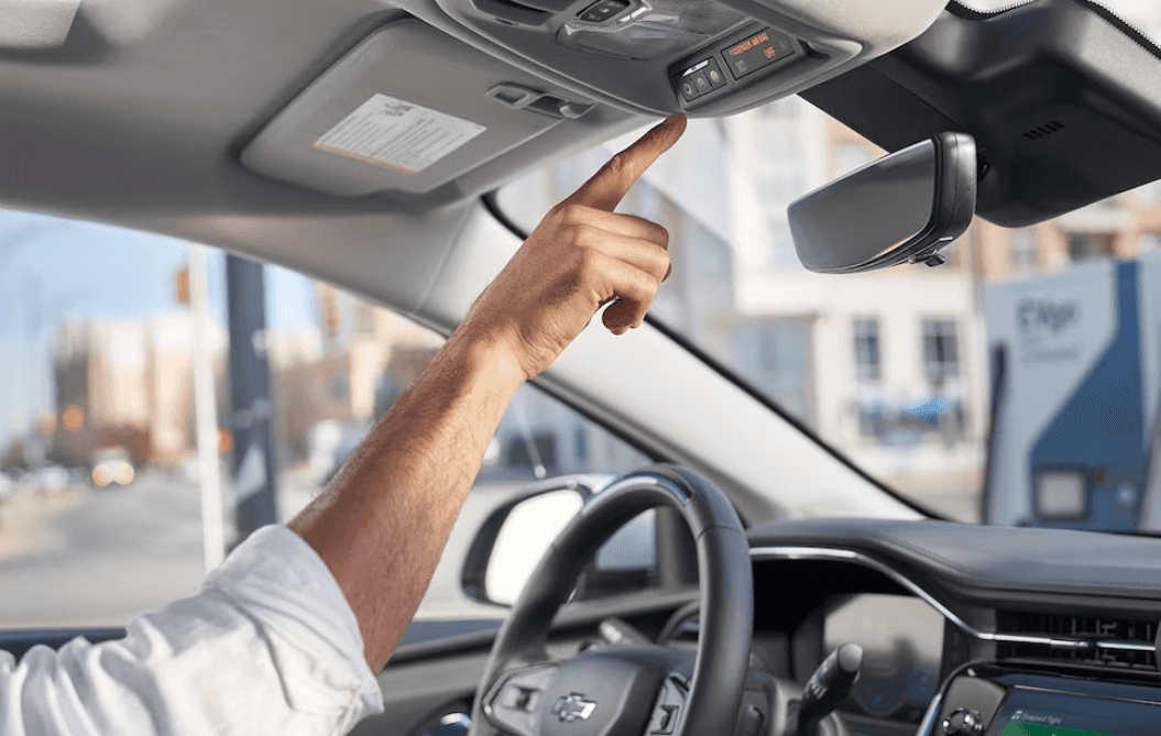 Stay Connected and Secure with OnStar at Applegate Chevrolet, Flint, MI
