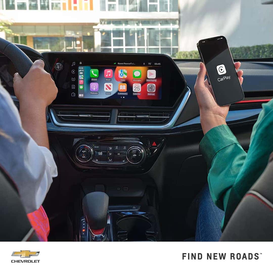 2024 Chevy Trax interior dashboard and tech features