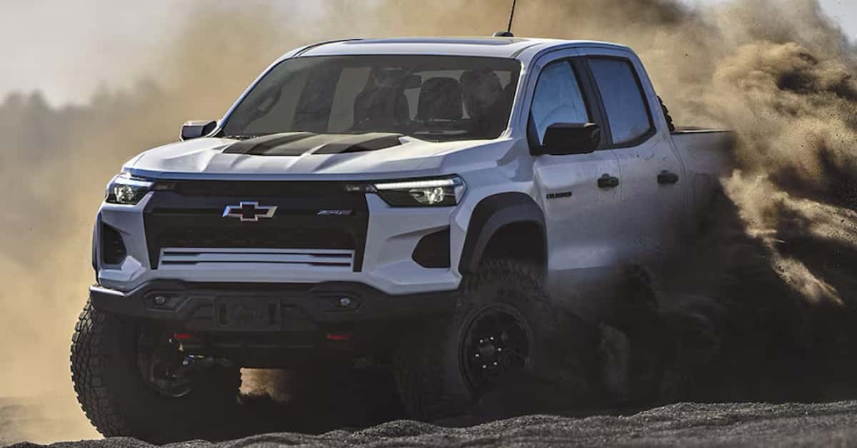2024 Chevy Colorado driving off road