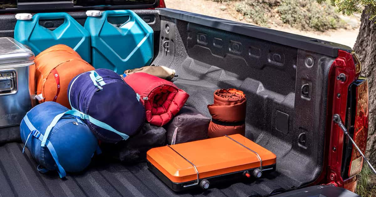 truck bed of the 2024 Chevy Colorado with cargo inside