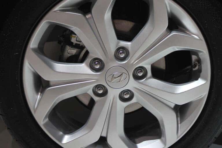 Hyundai Elantra Tire Size | All Model Years