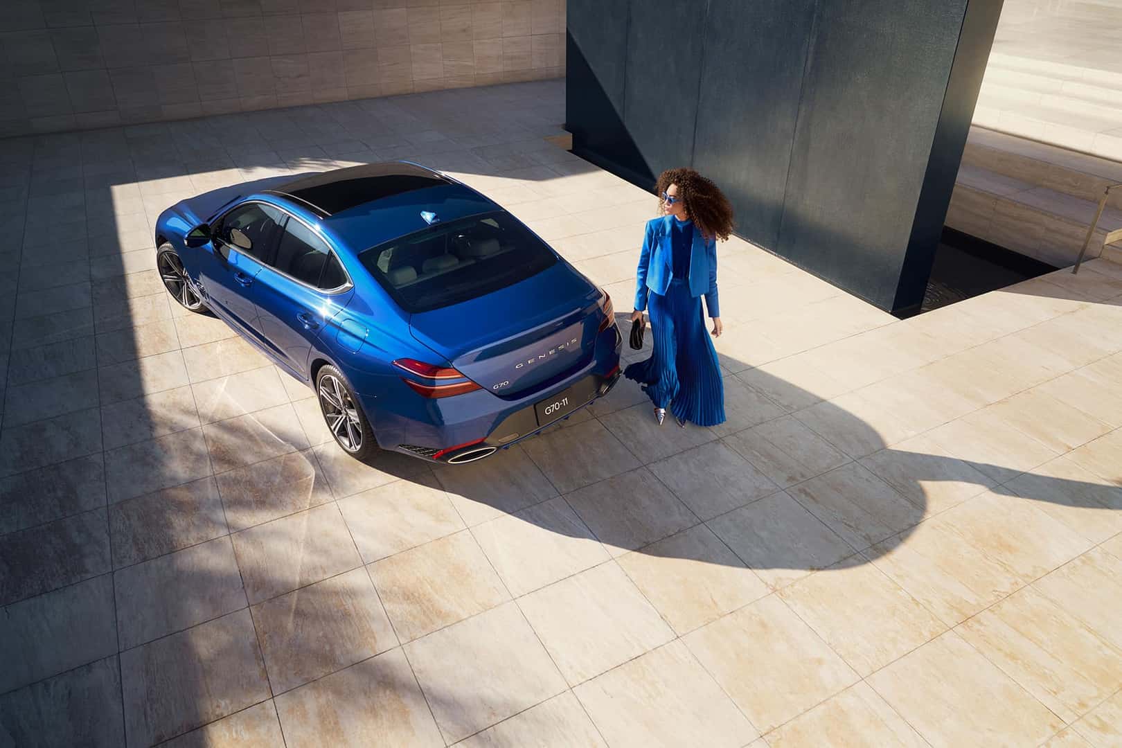 2025 Genesis G70 blue luxury sedan