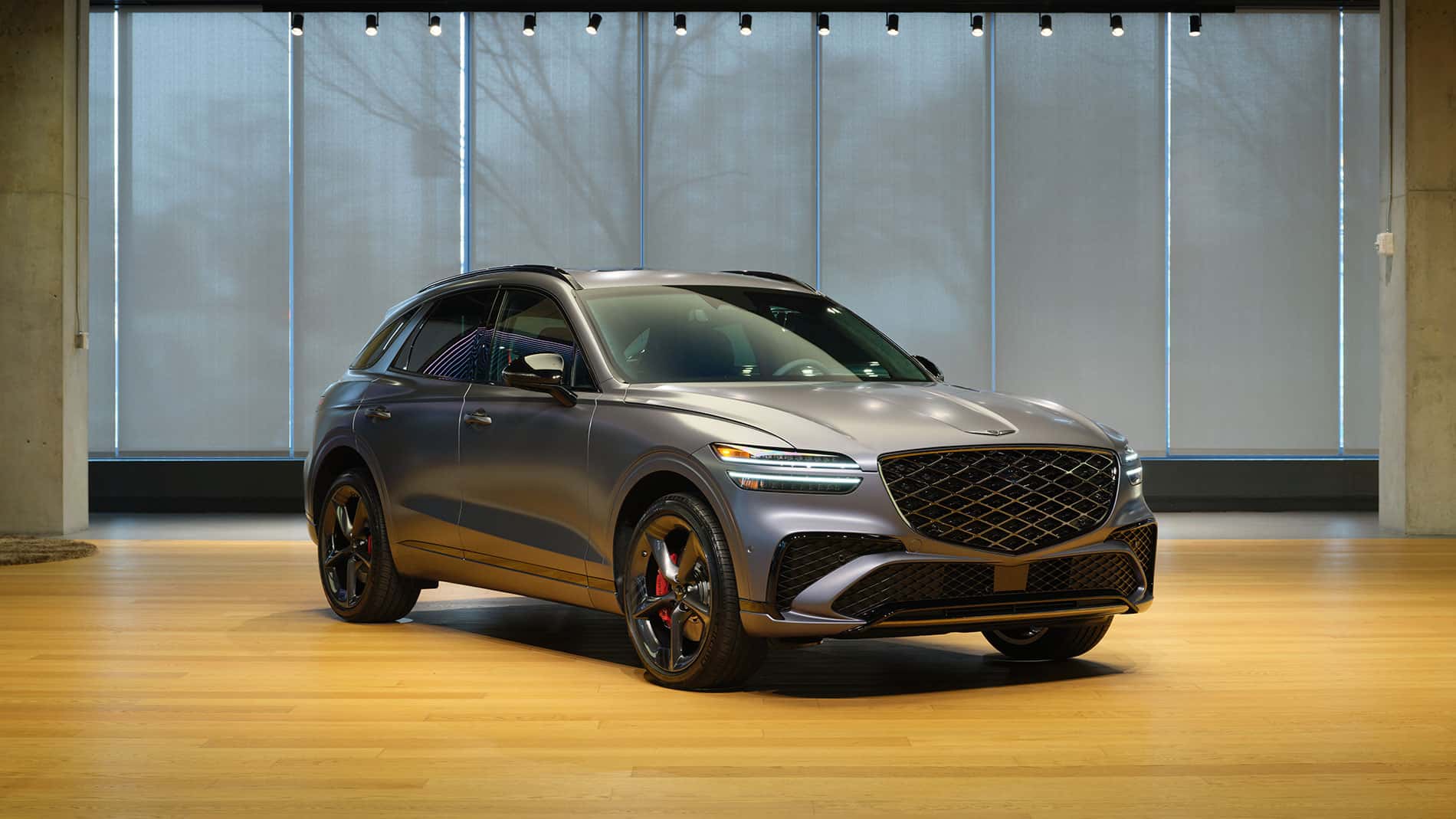 Genesis_GV70_Prestige_Graphite_