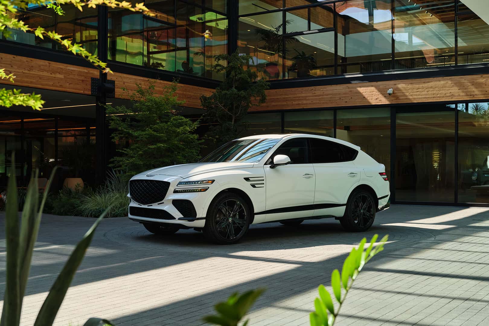 2026_Genesis_GV80_Coupe_