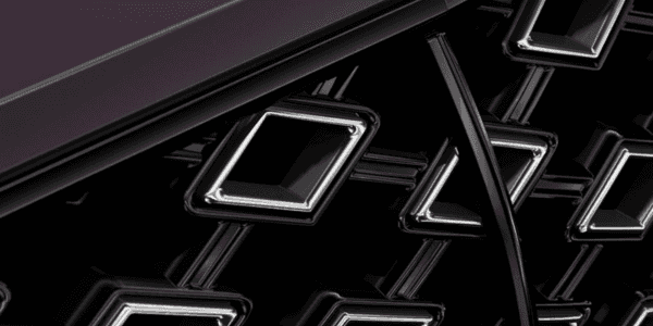 Detail shot of Continental GT Mulliner grille