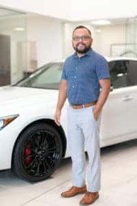 Elias Flores