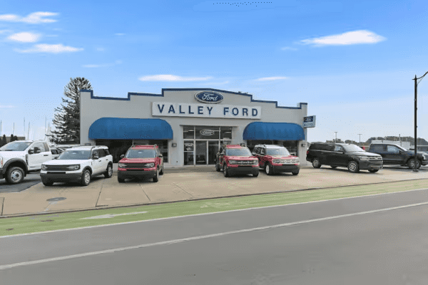 Valley-Ford-of-Huron-Dealership-Outside-Shot