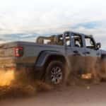 2026JeepGladiator-exterior-02