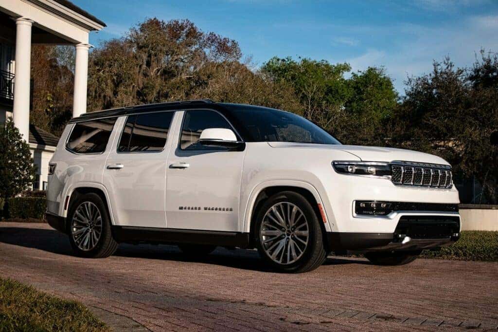 Jeep Grand Wagoneer