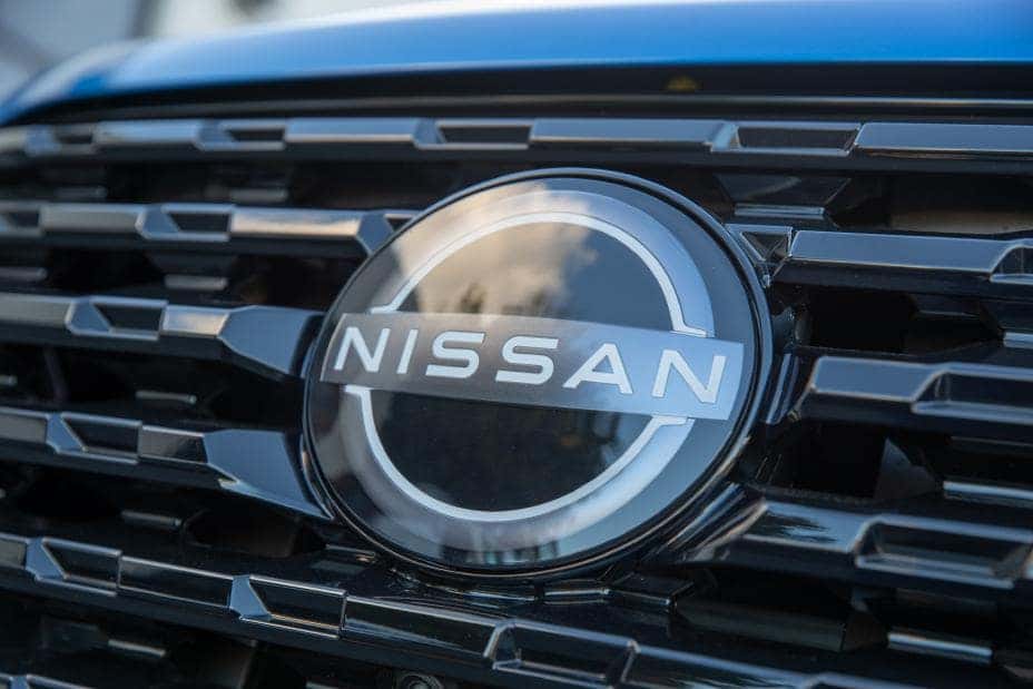 Vision Nissan - Nissan Grille
