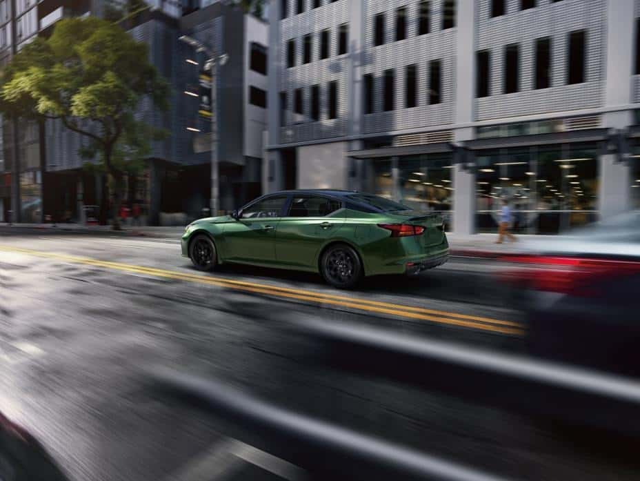 Green 2026 Nissan Altima