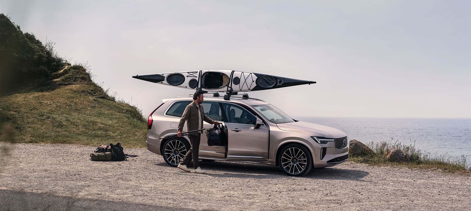Volvo XC90 on the beach