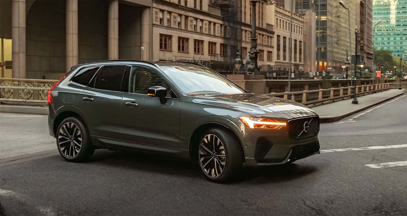 Volvo XC60 in city