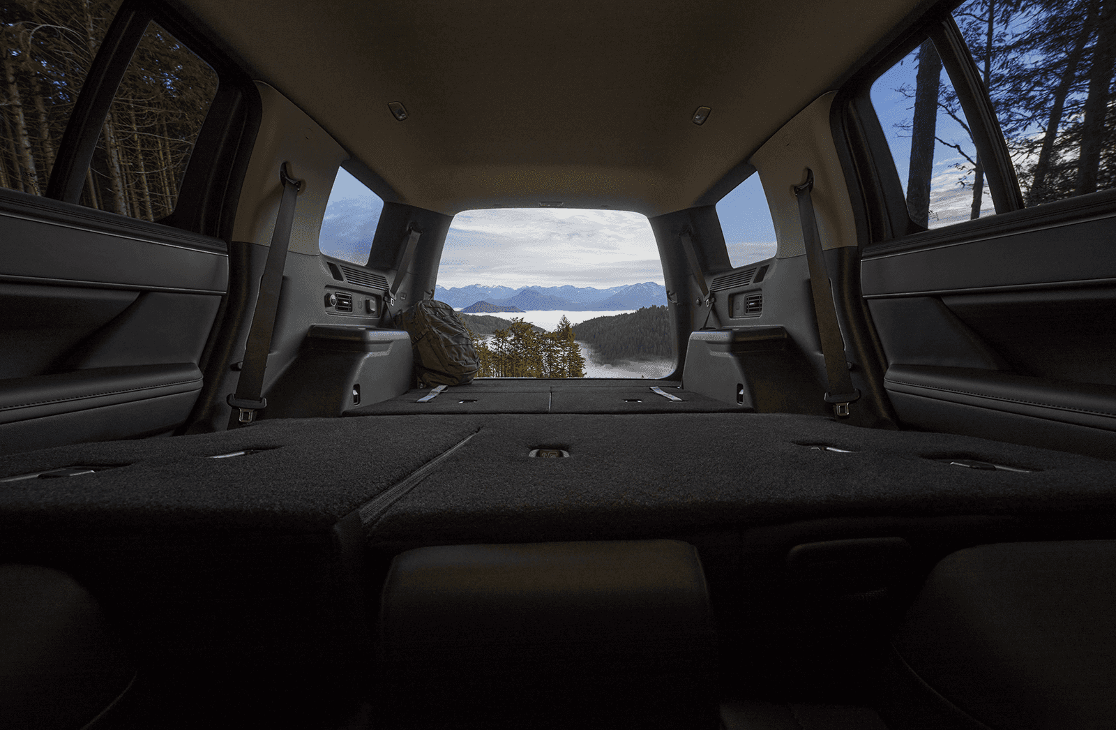 2025 Hyundai Santa Fe trunk space