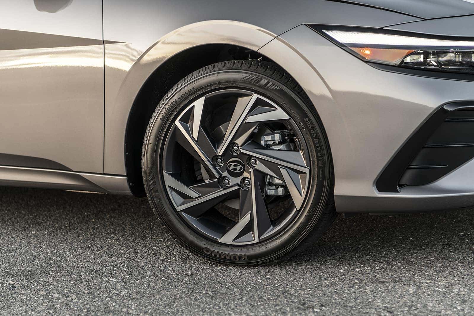 2025 Hyundai Elantra exterior wheels