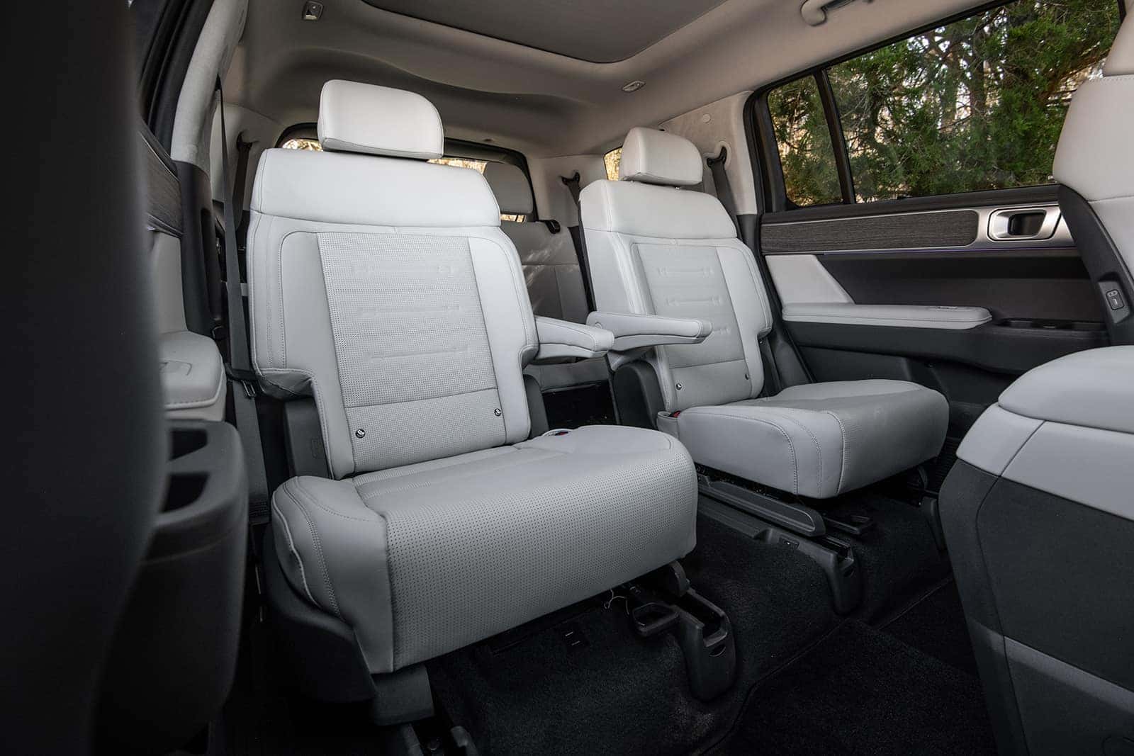 2025 Hyundai Santa Fe interior seating
