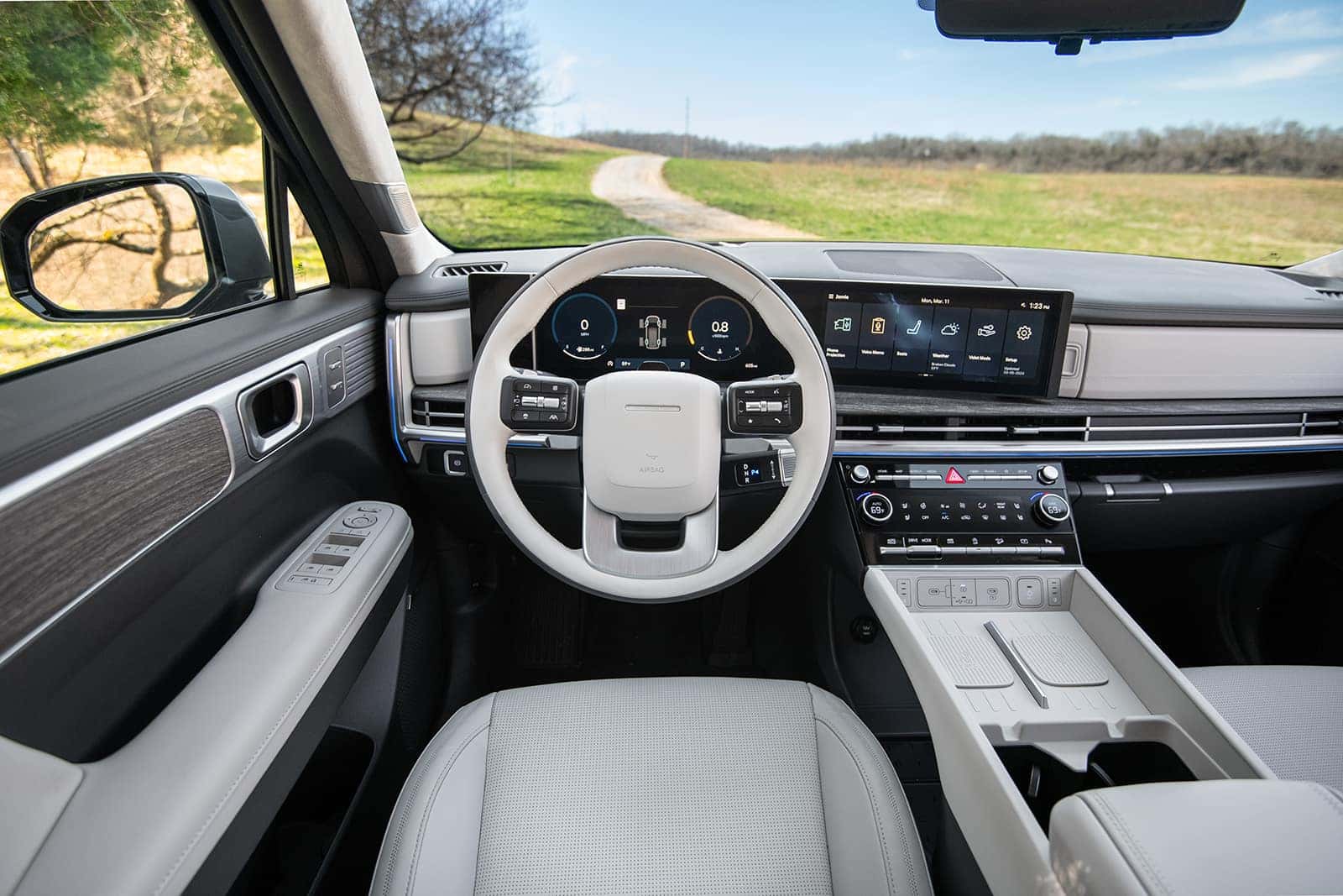 2025 Hyundai Santa Fe interior front dashboard