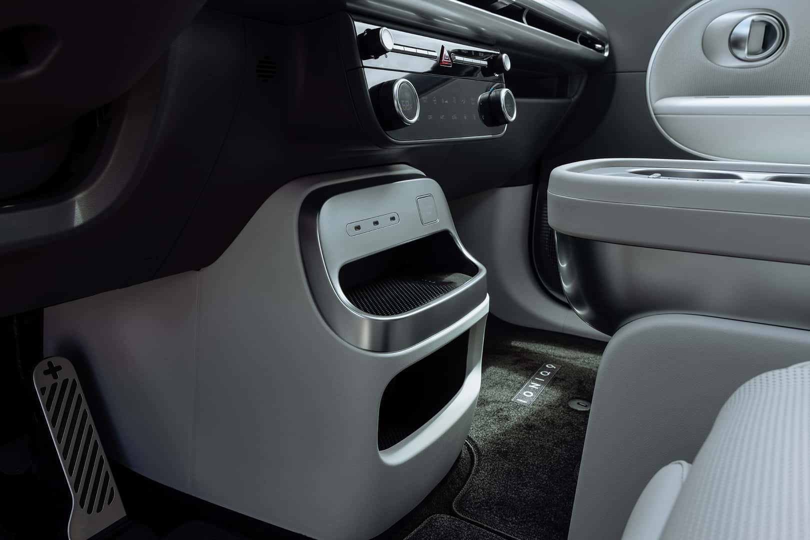 2026_Hyundai_Ioniq_9_