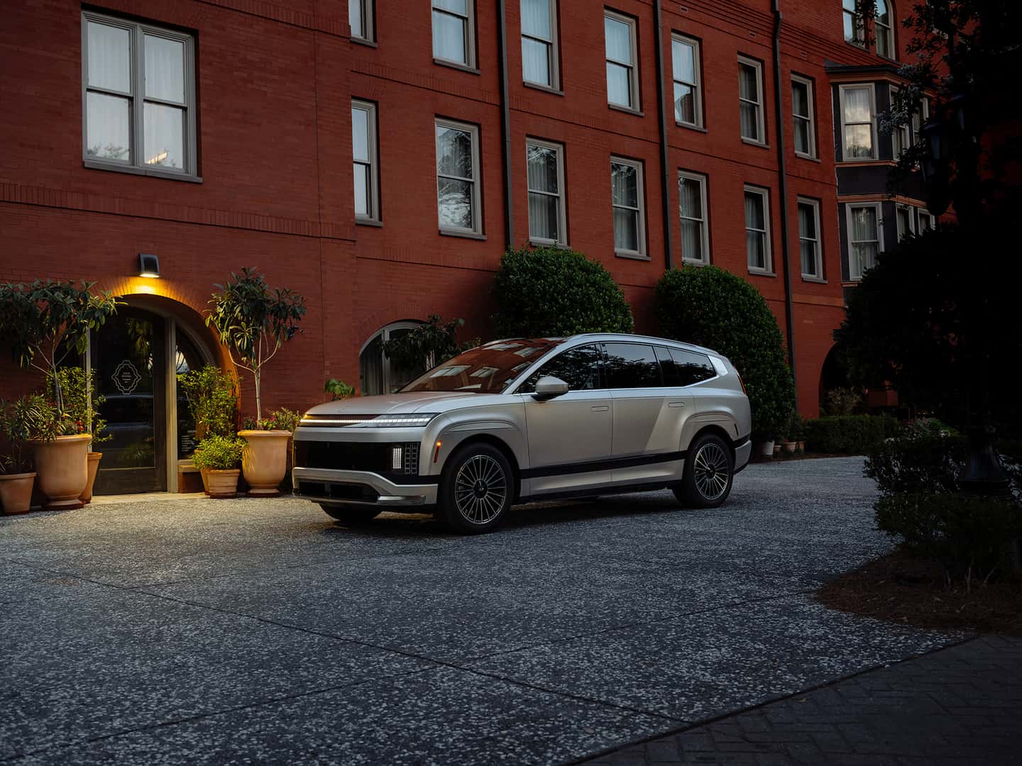 2026_Hyundai_Ioniq_9_